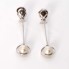 Boucles d'oreilles longues d'occasion en or blanc avec perles