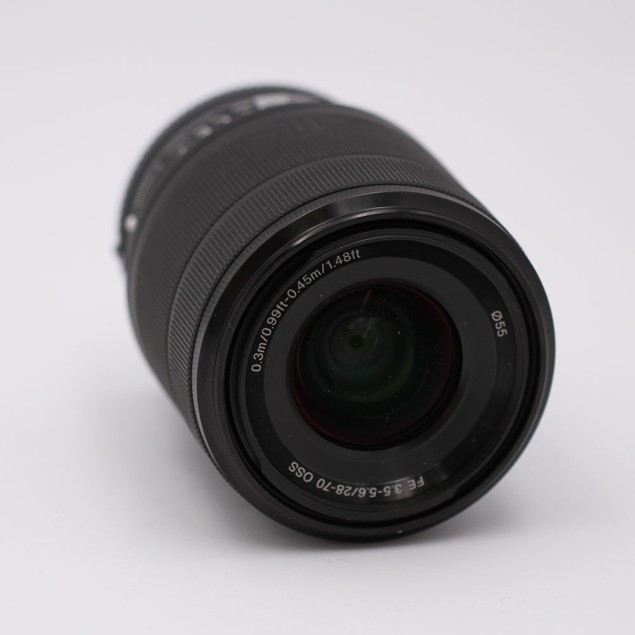 Objectiu SONY FE 28-70mm f/3.5-5.6...