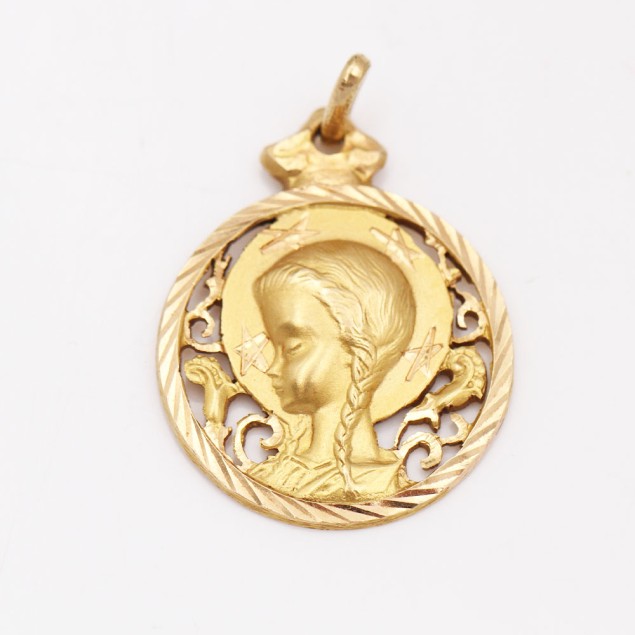 Médaille d'or de la vierge fille...