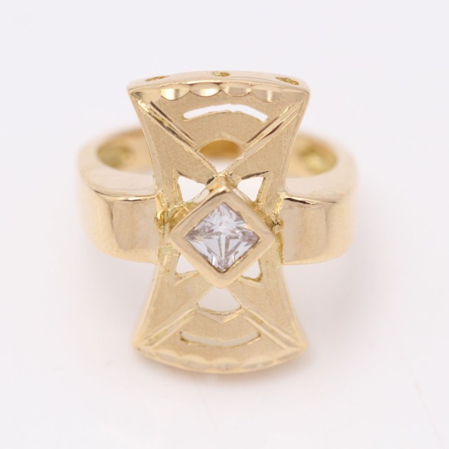 Bague marquise rectangulaire en or...