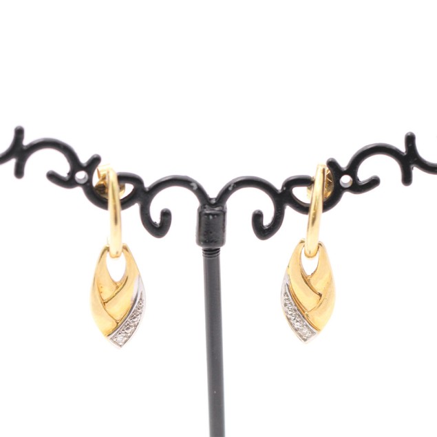 Boucles d'oreilles en or 18k avec...