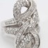 Bague navette en or 18 carats d'occasion avec diamants