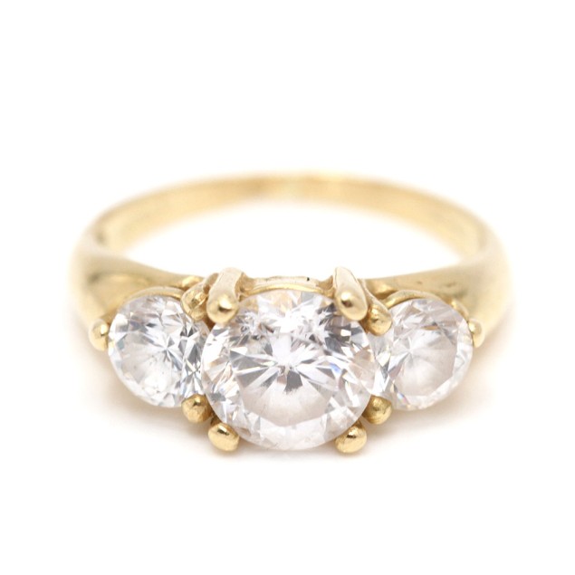 Bague en or 18k d'occasion avec zircons