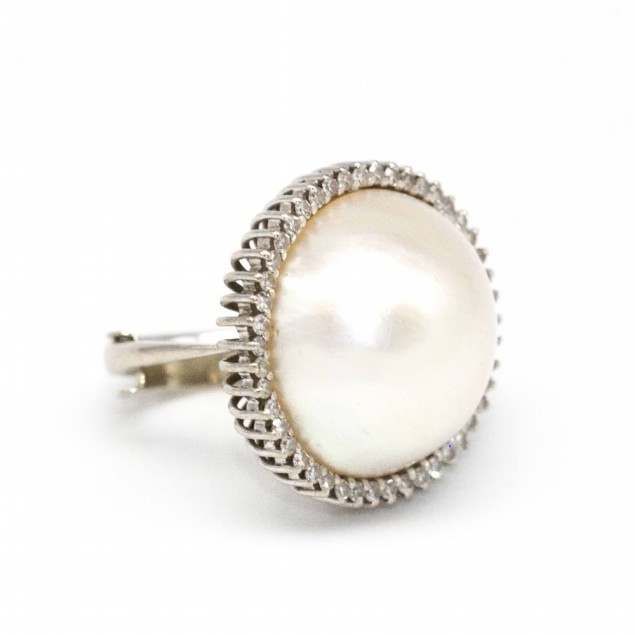 Anell PEARL a Or Blanco i Diamants....