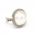 Bague PEARL en or blanc et diamants. Occasion