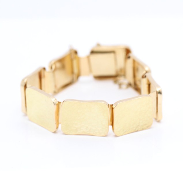 Bracelet rectangulaire en or 18k...