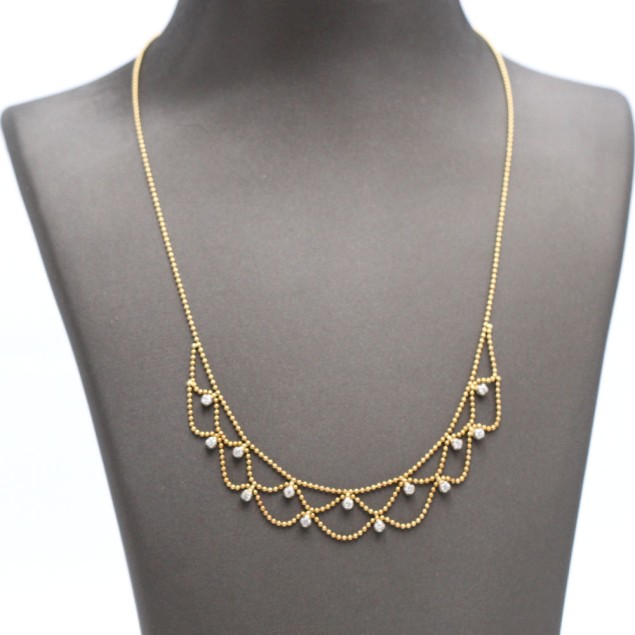 Collier d'occasion en or 18k avec...