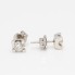 Boucles d'oreilles solitaires en or blanc 18k avec diamants