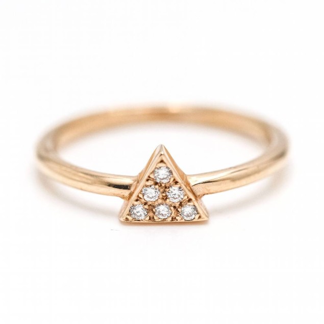 Bague TRIANGLE en or rose. Nouveau